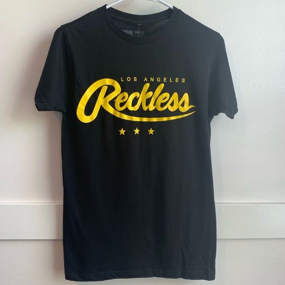 NWT Young & Reckless Black & Yellow Logo Short Sleeve Shirt - Picture 1 of 4